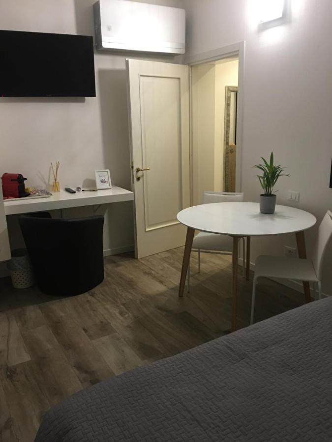 Relax & Emozioni Rooms Валеджо-суль-Минчо Экстерьер фото