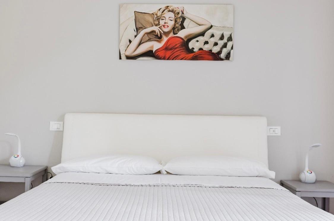 Relax & Emozioni Rooms Валеджо-суль-Минчо Экстерьер фото