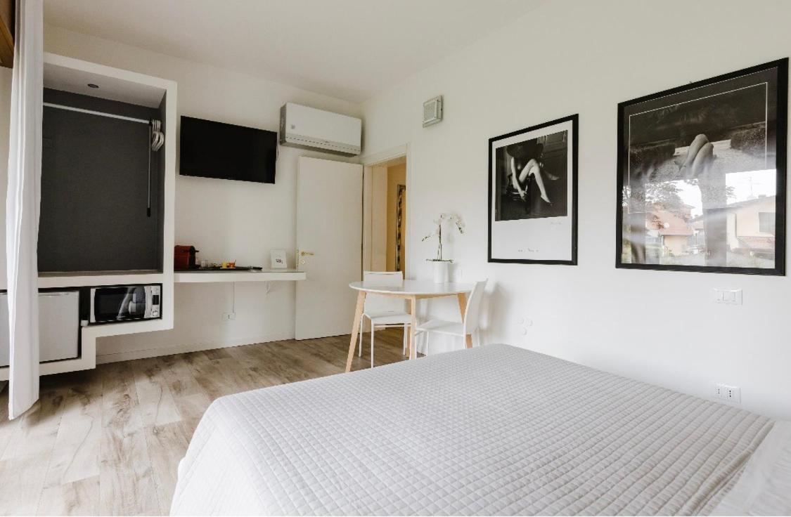 Relax & Emozioni Rooms Валеджо-суль-Минчо Экстерьер фото