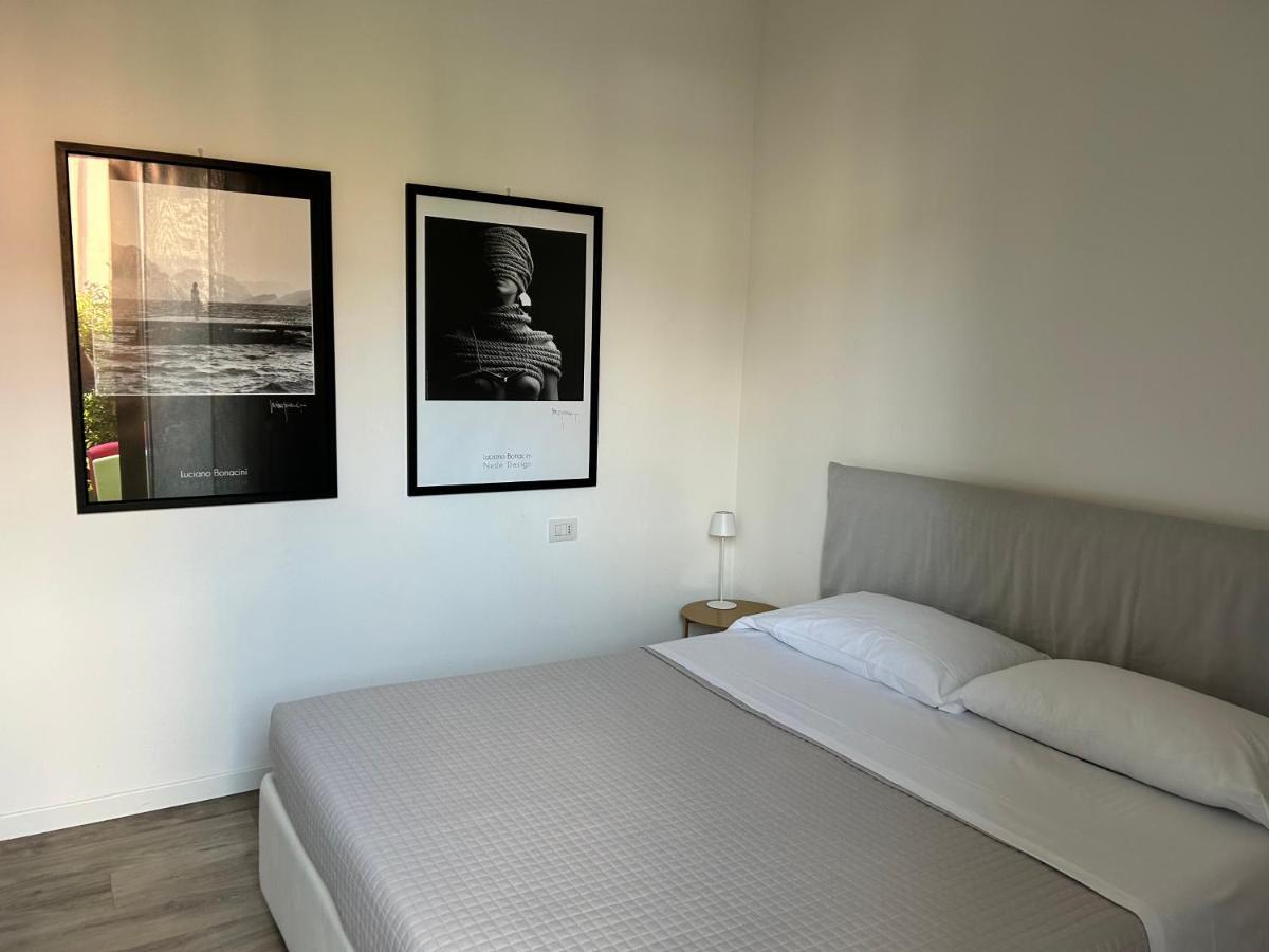 Relax & Emozioni Rooms Валеджо-суль-Минчо Экстерьер фото