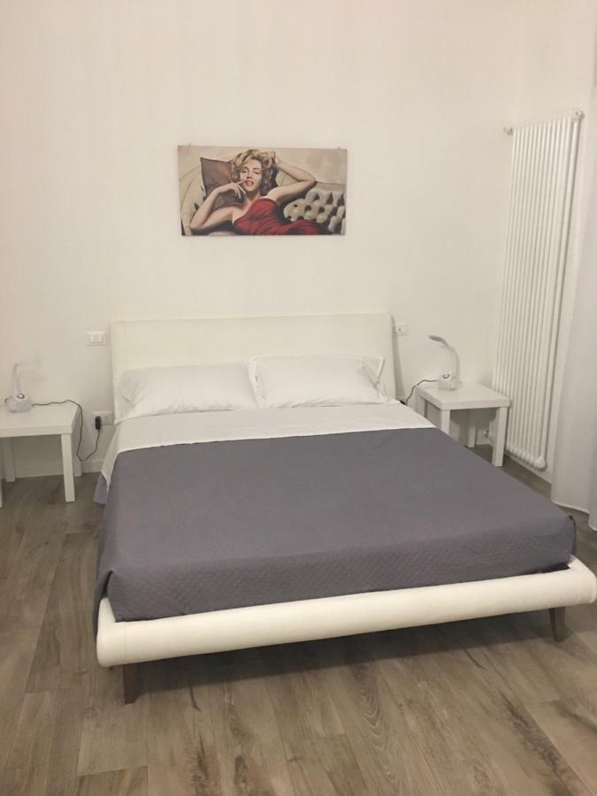 Relax & Emozioni Rooms Валеджо-суль-Минчо Экстерьер фото